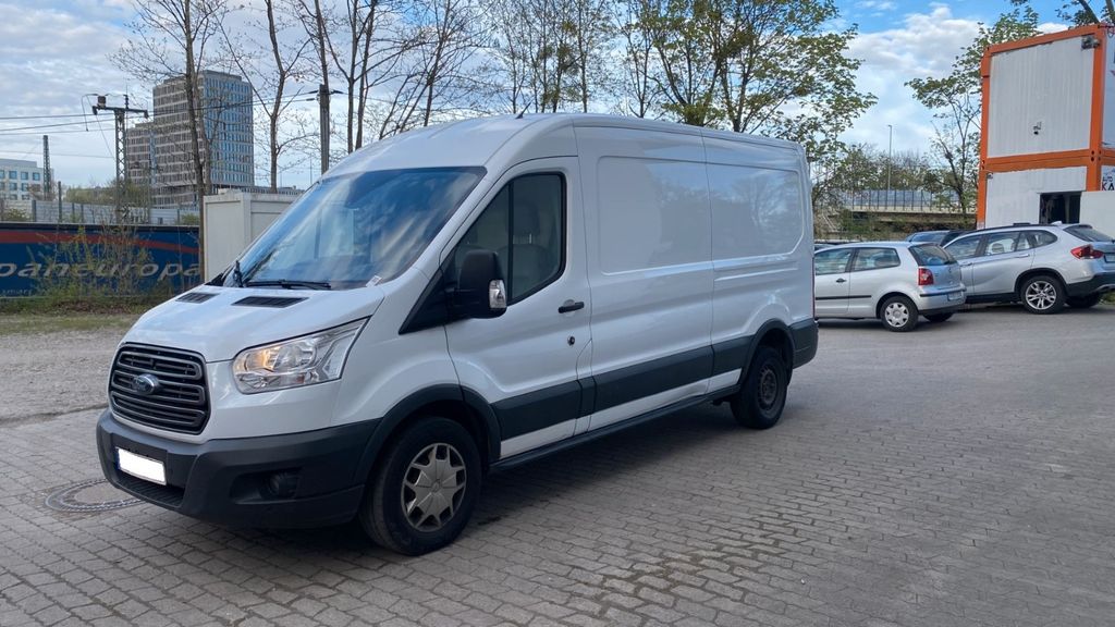 Ford Transit 151.800 km 11.990 &euro; München 80686