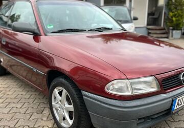Opel Astra 92.000 km 4.990 &euro; München 81825