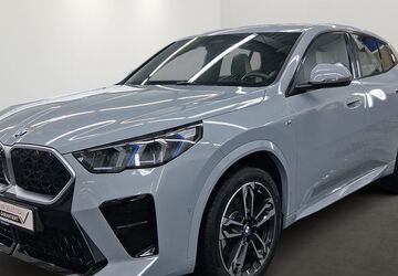 BMW X2 13.215 km 42.980 &euro; München 81827
