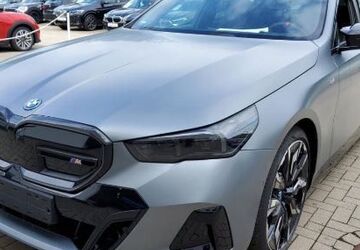 BMW i5 2.280 km 74.800 &euro; München 80939