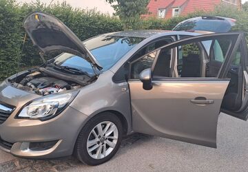 Opel Meriva 112.000 km 3.999 &euro; München 81737