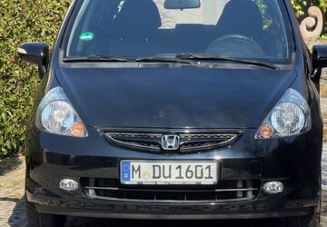 Honda Jazz 90.226 km 2.500 &euro; Baierbrunn 82065
