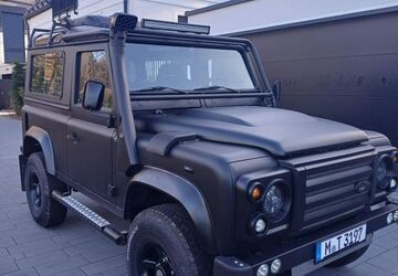 Land Rover Defender 275.800 km 36.990 &euro; Oberhaching 82041