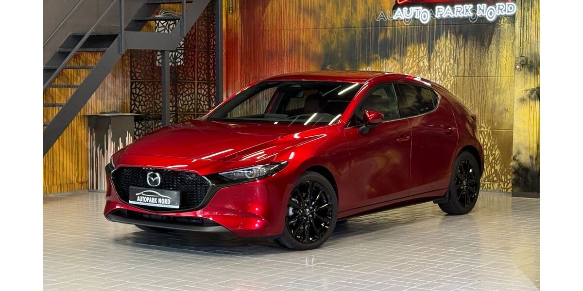 Mazda 3 2.338 km 27.900 &euro; München 81829
