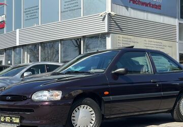 Ford Escort 17.906 km 5.980 &euro; München - Trudering 81827