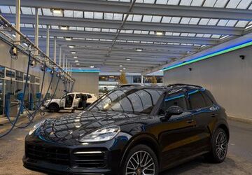 Porsche Cayenne 133.000 km 49.500 &euro; Grünwald 82031