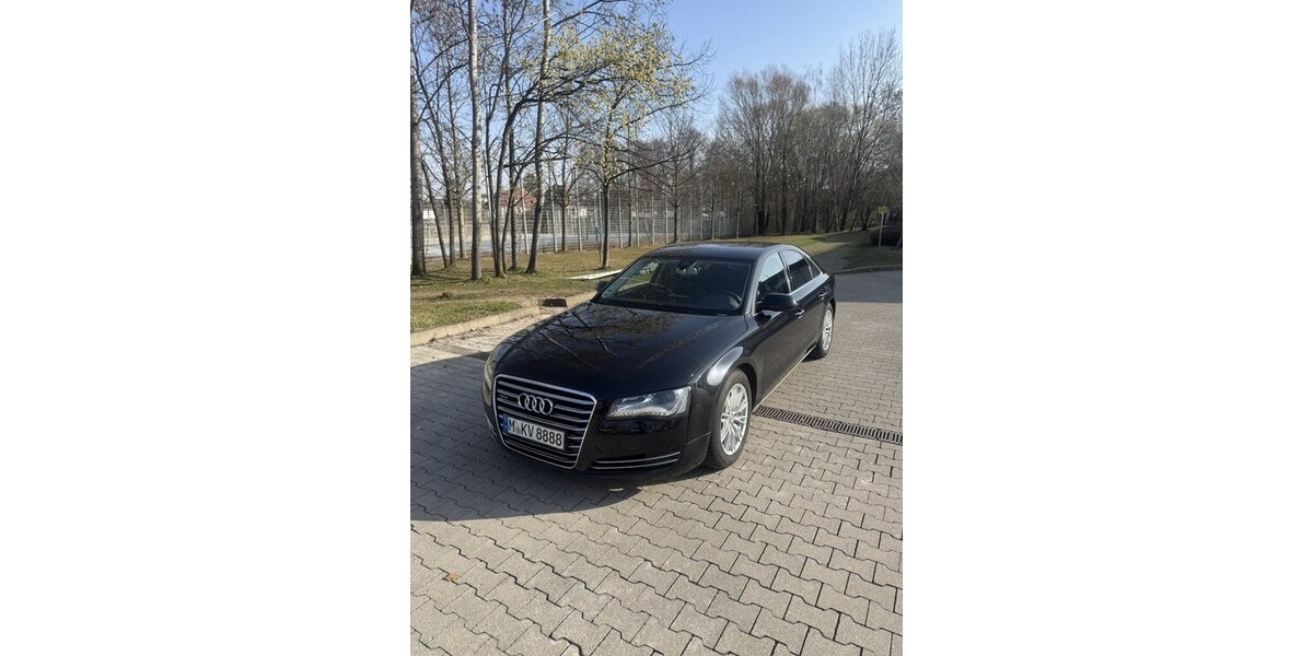 Audi A8 245.000 km 9.700 &euro; München 80313