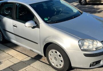 VW Golf 174.999 km 2.999 &euro; München 81735