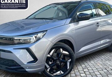 Opel Grandland (X) 4.199 km 25.980 &euro; München 81827