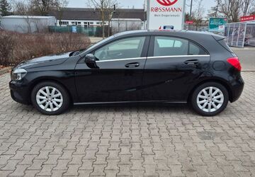 Mercedes-Benz A 180 113.720 km 11.400 &euro; München 80935