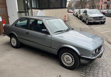 BMW 316 42.550 km 13.500 &euro; München 81673