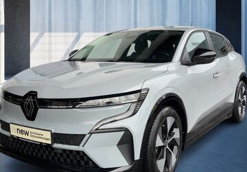 Renault Megane E-TECH 24.834 km 24.990 &euro; München 81827