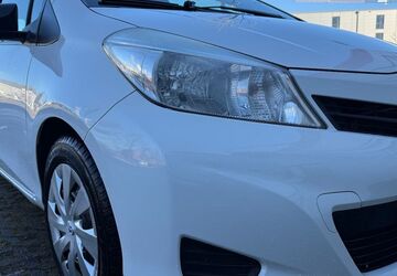 Toyota Yaris 127.500 km 4.999 &euro; München 81243