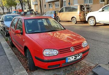 VW Golf 154.000 km 2.400 &euro; München 81543