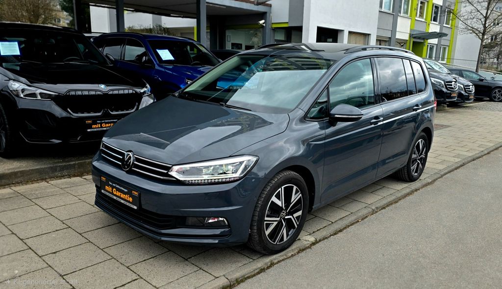 VW Touran 42.000 km 34.950 &euro; München 81673