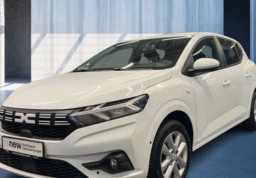 Dacia Sandero 30.409 km 13.990 &euro; München 81827