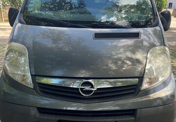 Opel Vivaro 236.000 km 5.200 &euro; Munchen 86874