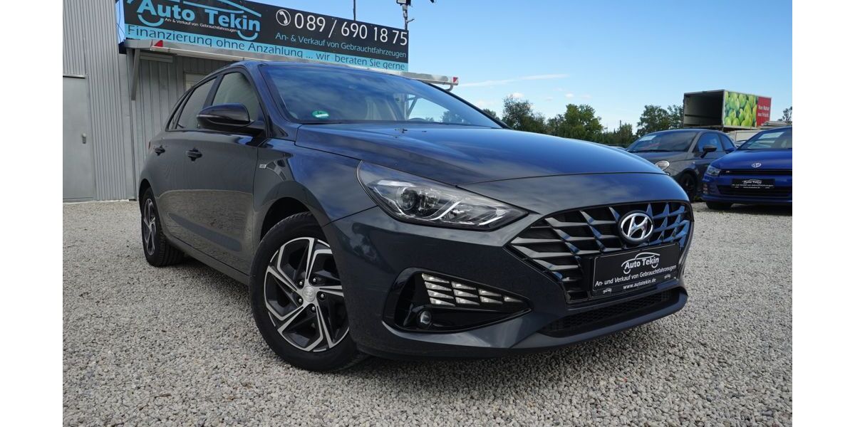 Hyundai i30 72.769 km 16.950 &euro; München 81829