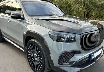 Mercedes-Benz GLS 600 6.000 km 296.310 &euro; München 81737