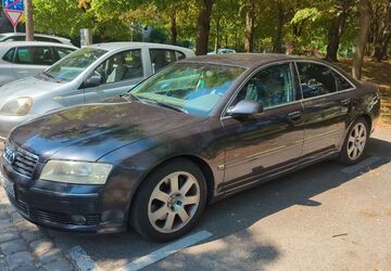 Audi A8 218.000 km 5.700 &euro; München 81243