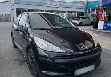 Peugeot 207 198.000 km 1.090 &euro; München 81735