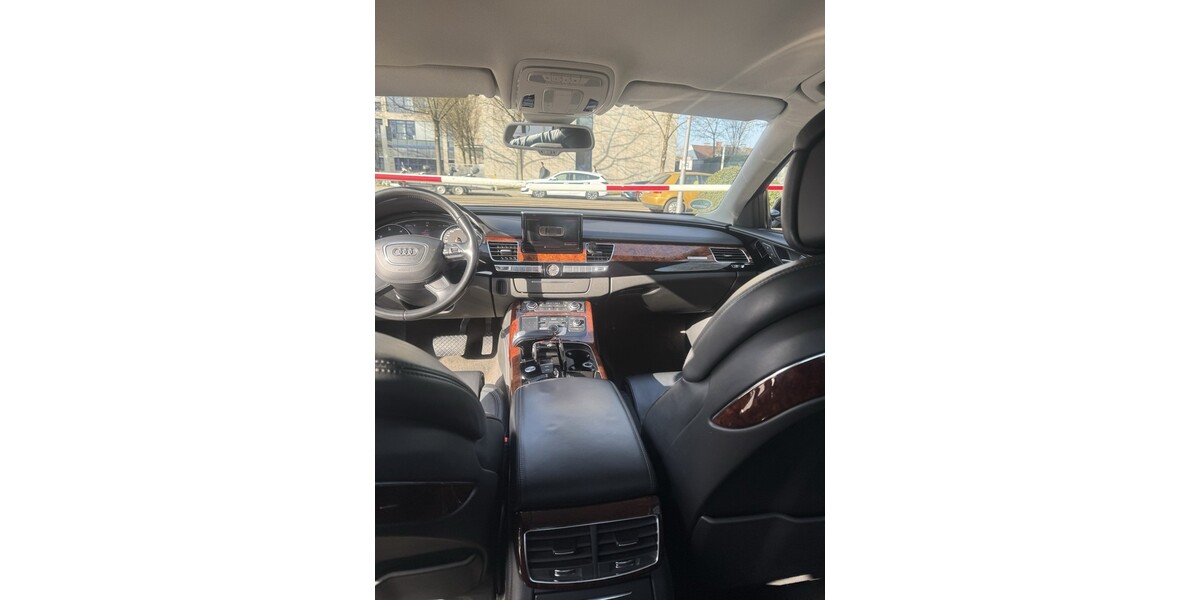 Audi A8 245.000 km 9.700 &euro; München 80313