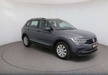 VW Tiguan 19.074 km 29.440 &euro; Garching 85748