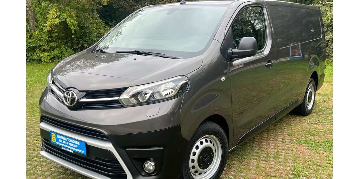 Toyota Proace (Verso) 137.000 km 15.990 &euro; München 81243