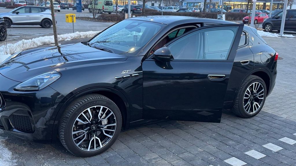 Maserati Grecale 49.000 km 45.000 &euro; München 81737