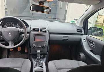 Mercedes-Benz A 180 127.000 km 1.500 &euro; München 81545