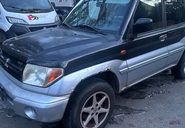 Mitsubishi Pajero 93.000 km 1.999 &euro; München 81829