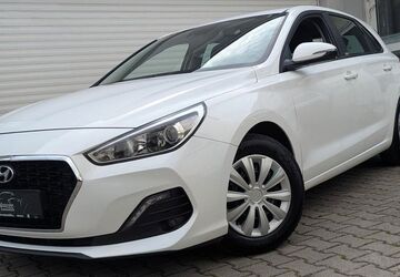 Hyundai i30 97.500 km 10.990 &euro; München 81243