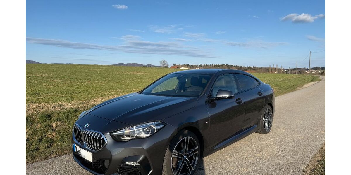 BMW 218 57.400 km 23.200 &euro; München 81543