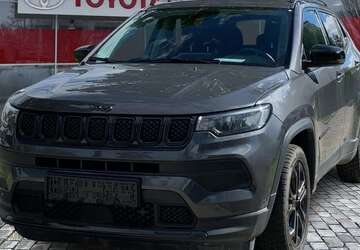 Jeep Compass 68.336 km 16.890 &euro; München 80687