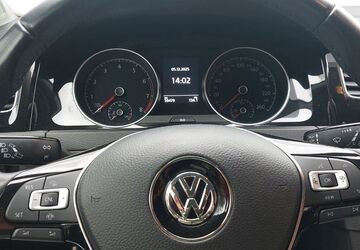 VW Golf 60.900 km 16.200 &euro; München 81735