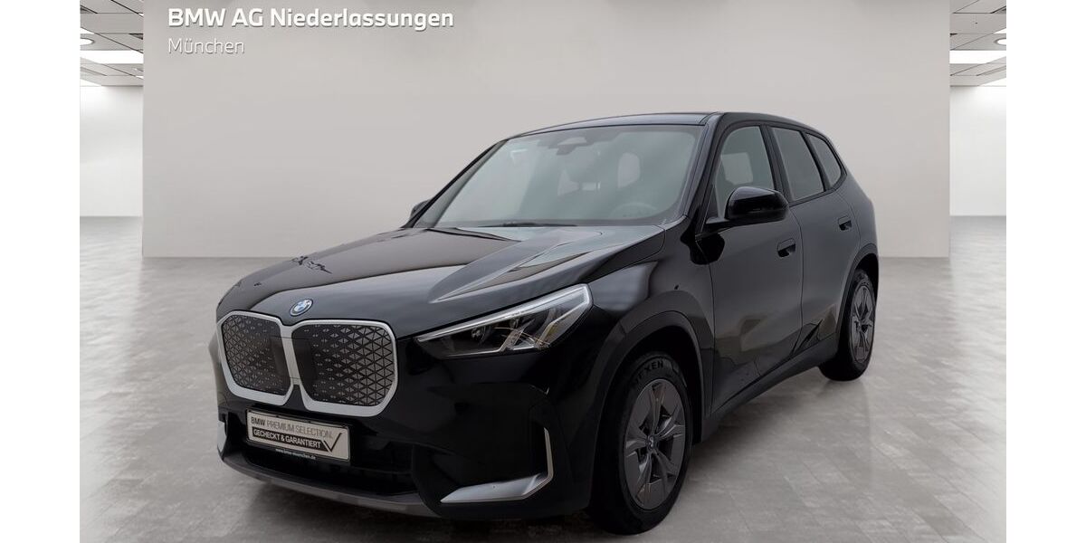 BMW iX1 29.719 km 33.904 &euro; München 80939