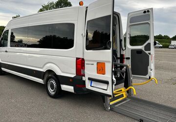 VW Crafter 171.000 km 27.980 &euro; München 81827