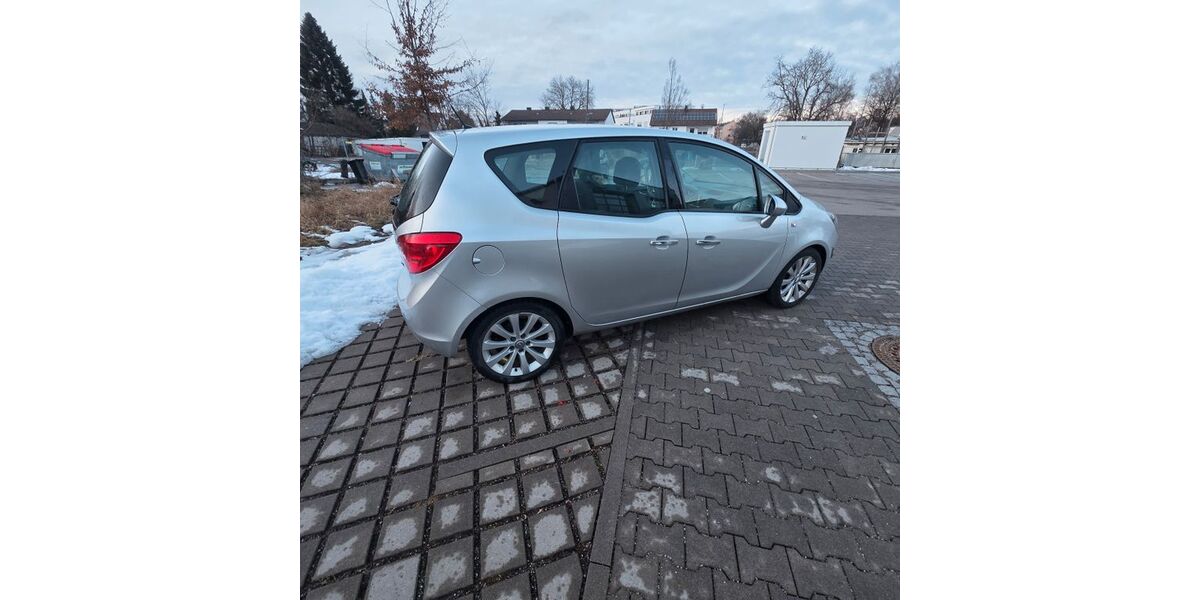 Opel Meriva 124.815 km 5.999 &euro; München 81737