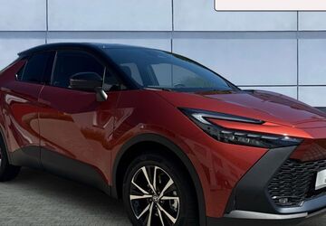 Toyota C-HR 2.790 km 32.880 &euro; Ismaning 85737