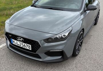 Hyundai i30 72.000 km 21.900 &euro; München 81927