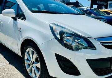 Opel Corsa 156.000 km 3.699 &euro; München 81825