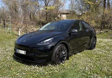 Tesla Model Y 63.000 km 33.849 &euro; Poing 85586