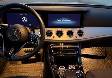 Mercedes-Benz 200 29.500 km 30.800 &euro; Dachau 85221