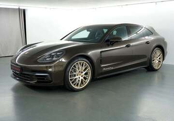 Porsche Panamera 67.312 km 59.800 &euro; Germering/München 82110