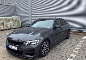 BMW 320 91.000 km 24.900 &euro; München 85579