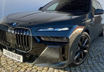 BMW i7 6.880 km 101.980 &euro; München 81245