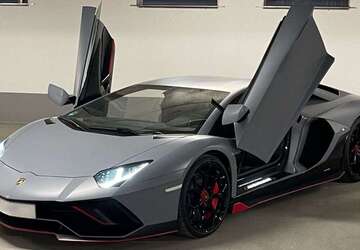 Lamborghini Aventador 2.200 km 689.000 &euro; Gruenwald 82031