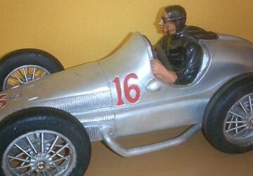 Toyota Avensis 133.700 km 9.999 &euro; Fürstenfeldbruck 82256