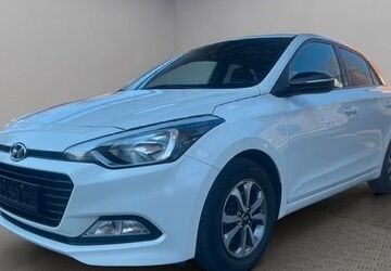 Hyundai i20 97.150 km 8.990 &euro; München 80992