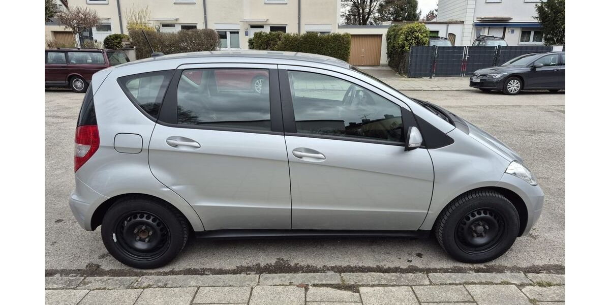 Mercedes-Benz A 170 144.535 km 3.650 &euro; München 81735